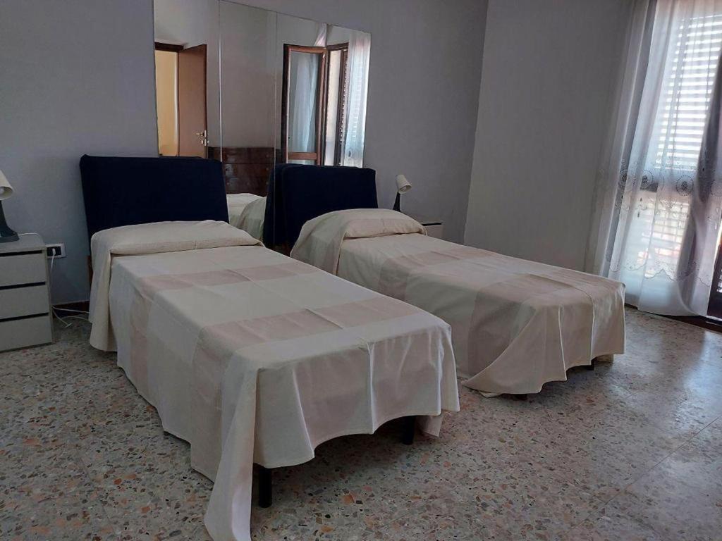 House Costa Bed and Breakfast Messina Eksteriør billede